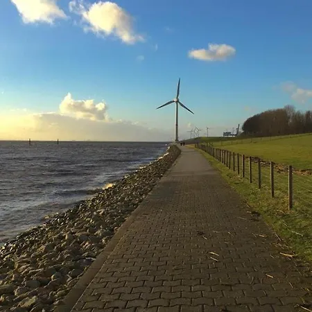 Casa de Férias Klaassen- Up Warf Emden
